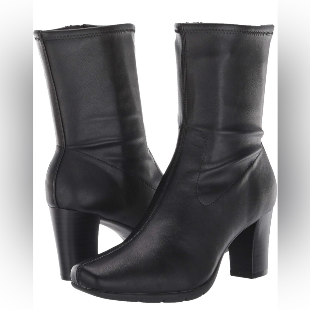Elegant Black Leather Women's Boots Never Worn